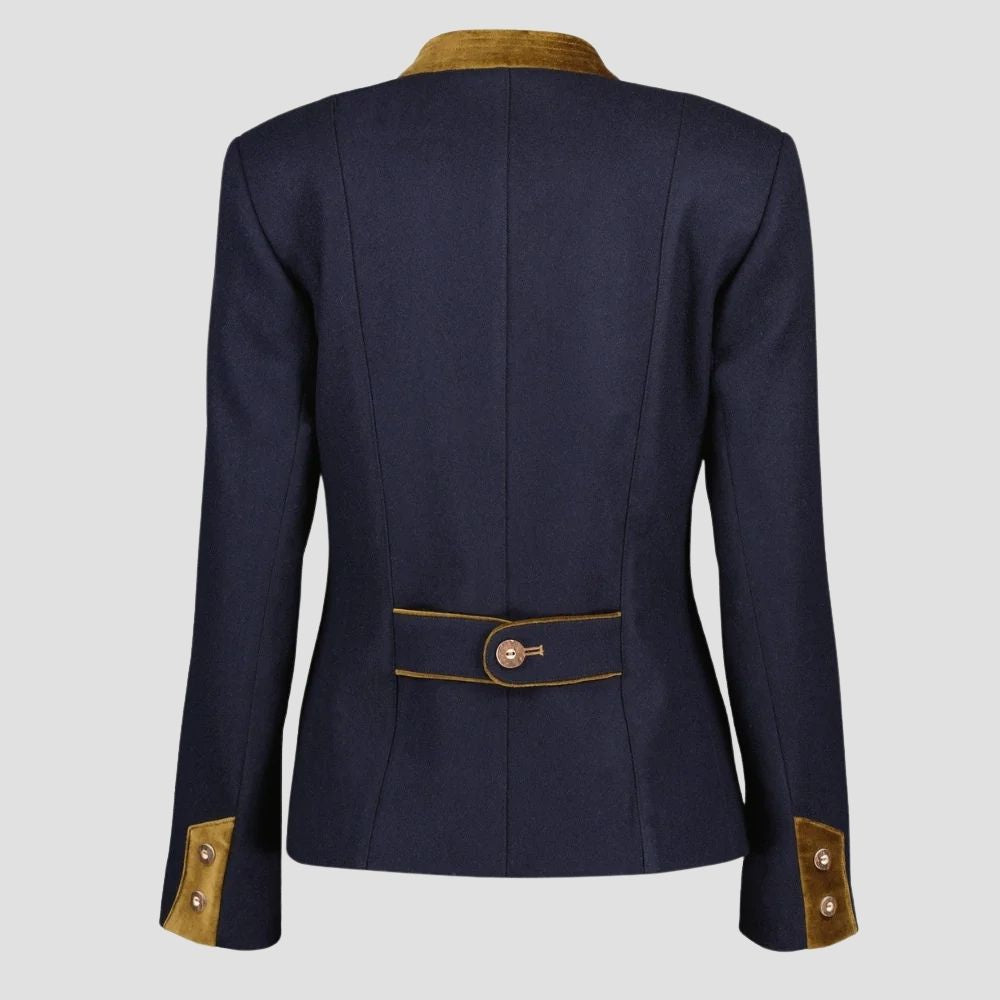 Embrace Bavarian heritage with this authentic Trachten jacket for ladies. Made with attention to detail, it’s perfect for cultural events and traditional celebrations.