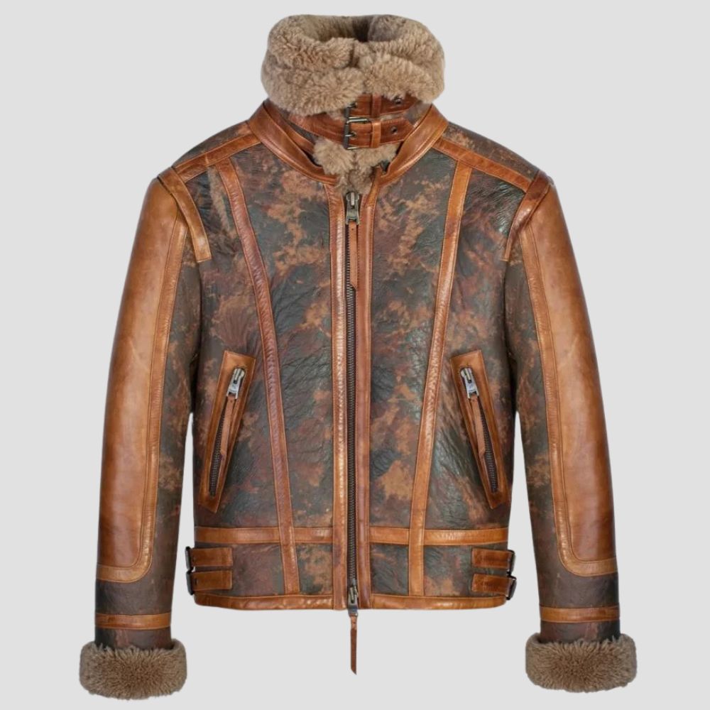 Perfect for winter adventures, the Aviator flying shearling leather jacket combines rugged looks with cozy comfort.