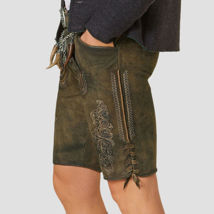 Enjoy Oktoberfest and cultural celebrations in style and comfort with these men’s Lederhose, designed for maximum wearability.