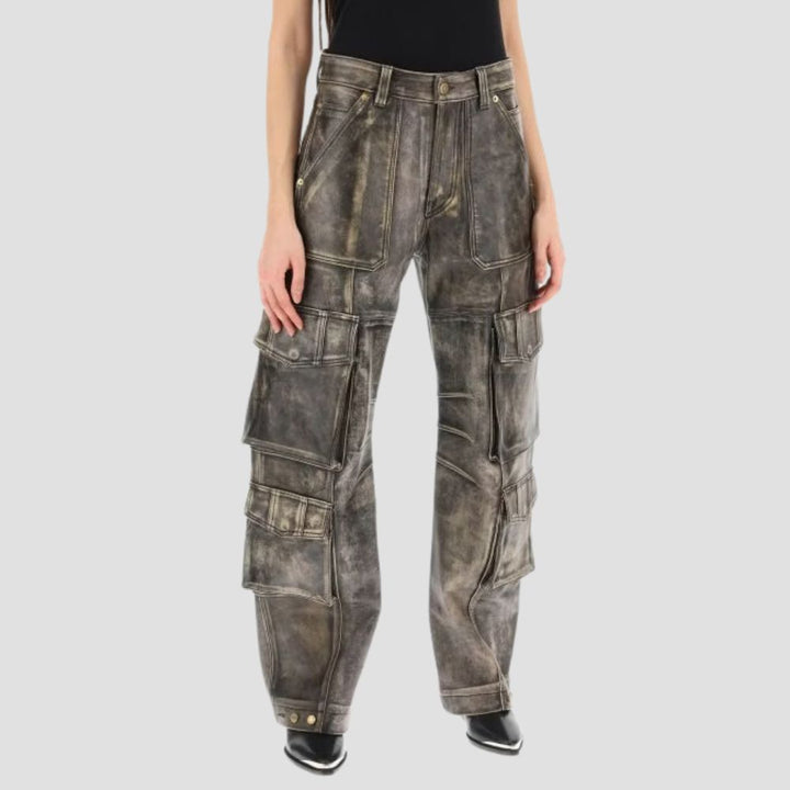 I love how easy these pants are to dress up or down. They’re great for any occasion!