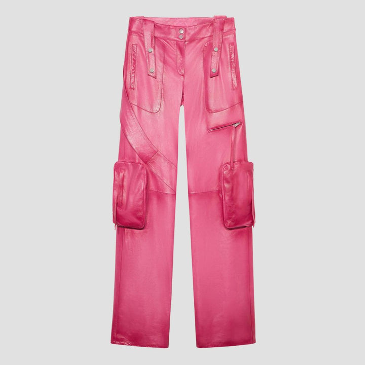 Stylish, functional, and comfortable – these cargo leather pants are perfect for women who want to look great while staying practical.