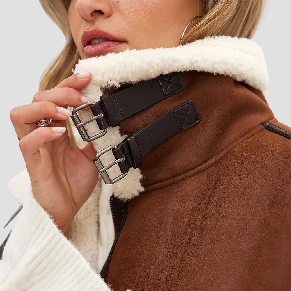 A stylish and warm women’s leather shearling vest, ideal for adding both comfort and chic fashion to any winter outfit.