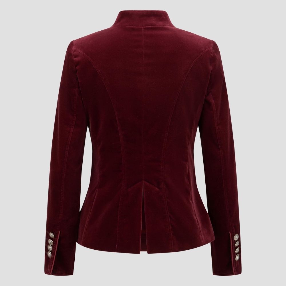  Celebrate Oktoberfest in style with this traditional women’s velvet Trachten jacket. Luxurious velvet fabric and classic Bavarian details make it a standout piece.