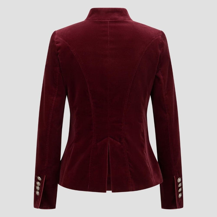  Celebrate Oktoberfest in style with this traditional women’s velvet Trachten jacket. Luxurious velvet fabric and classic Bavarian details make it a standout piece.