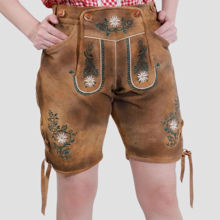 These US Oktoberfest-ready traditional women’s lederhosen bring you the best of Bavarian tradition. Perfect for enjoying the festivities in comfort and style.