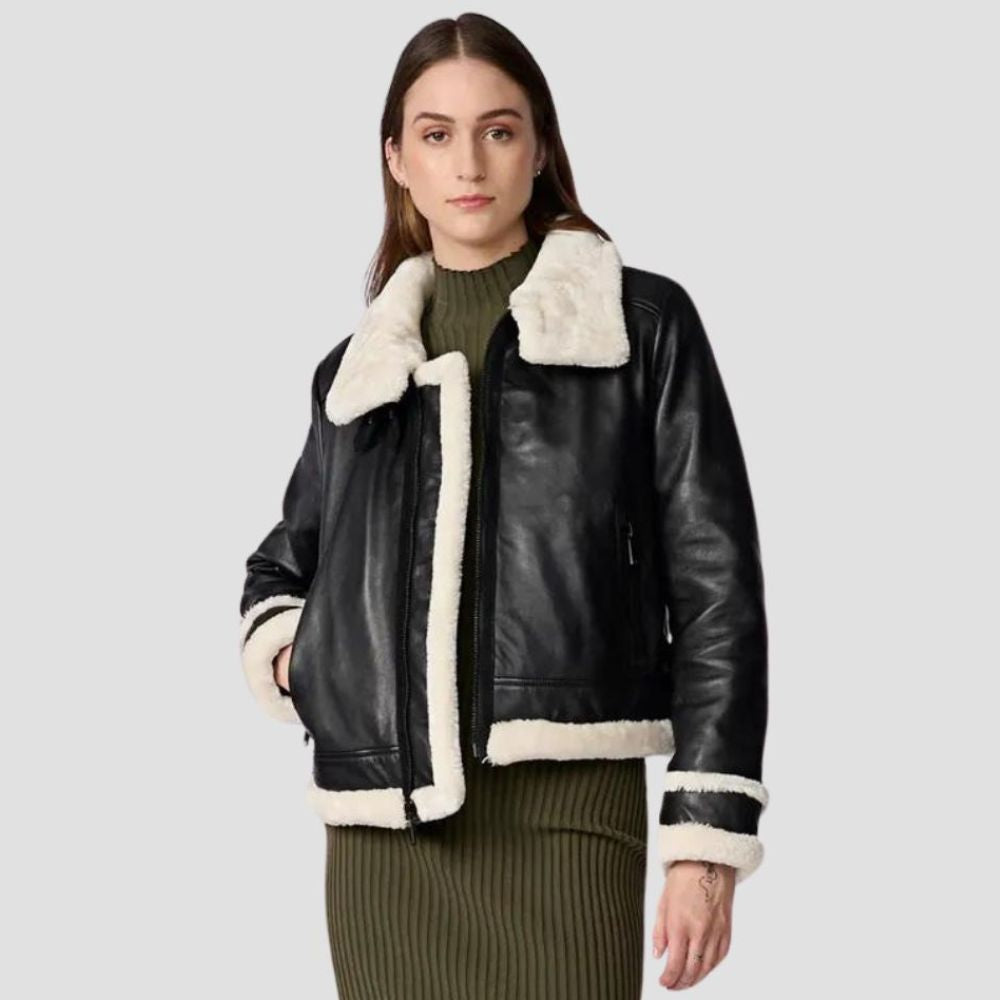 Elevate your winter wardrobe with a women’s shearling leather jacket for streetwear. The cozy shearling and premium leather combine for a chic, urban look.