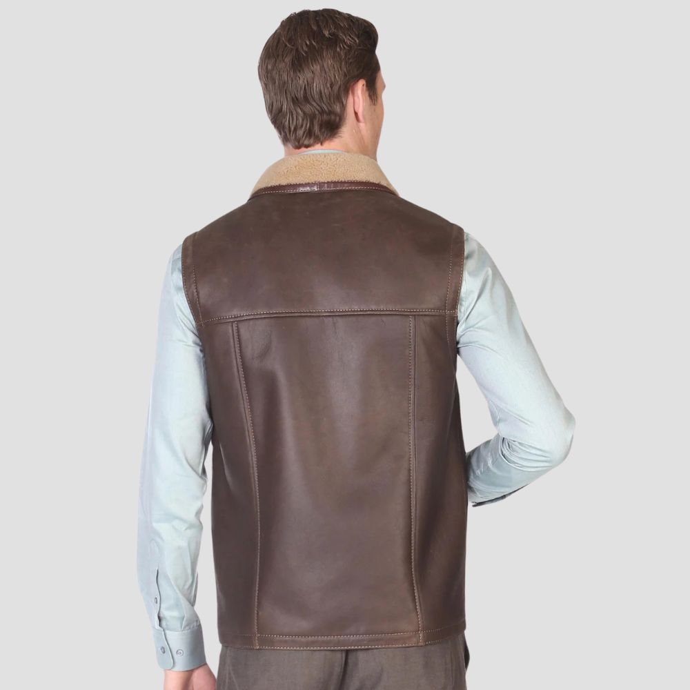 Men’s brown sheepskin leather waistcoat with cozy faux fur lining.