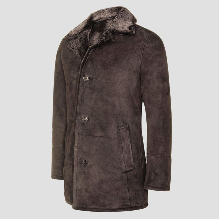 Casual men’s winter coat with soft faux fur lining.
