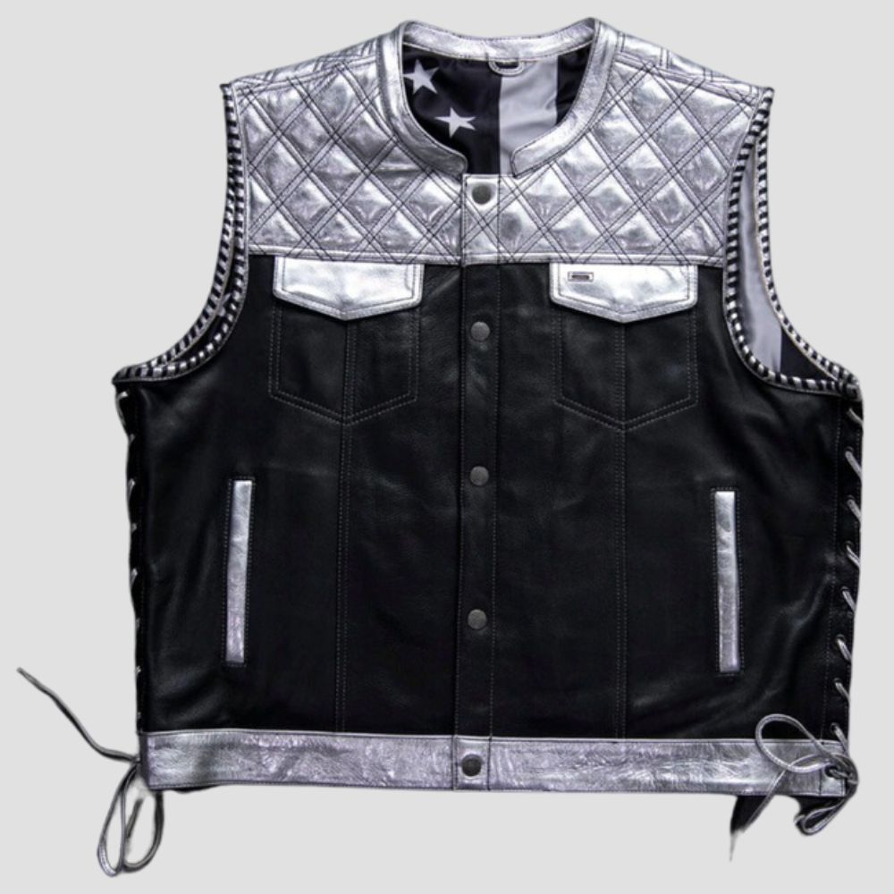 Elevate your biker style with this quilted leather motorcycle vest, designed for men who love both comfort and edge.