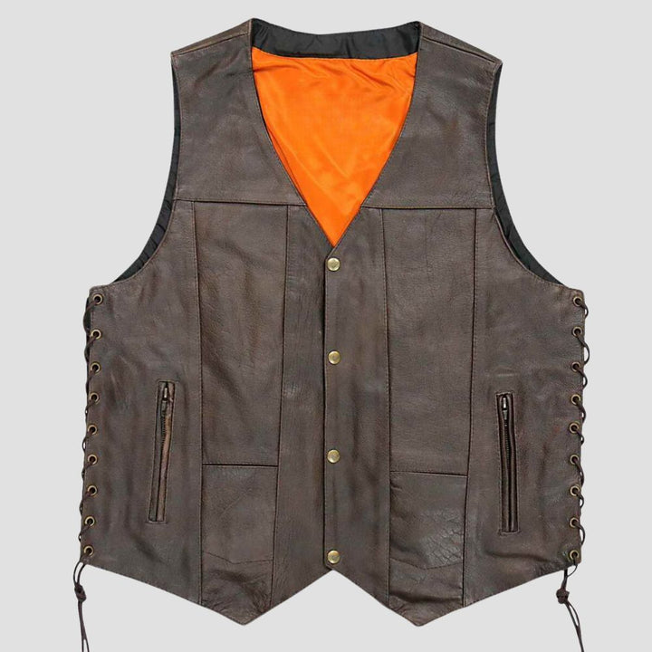 Stay comfortable and stylish on the road with this high-quality biker waistcoat.