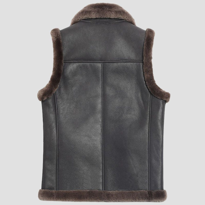 Upgrade your winter style with a luxurious black leather Sherpa vest for men, designed to keep you warm and fashionable.