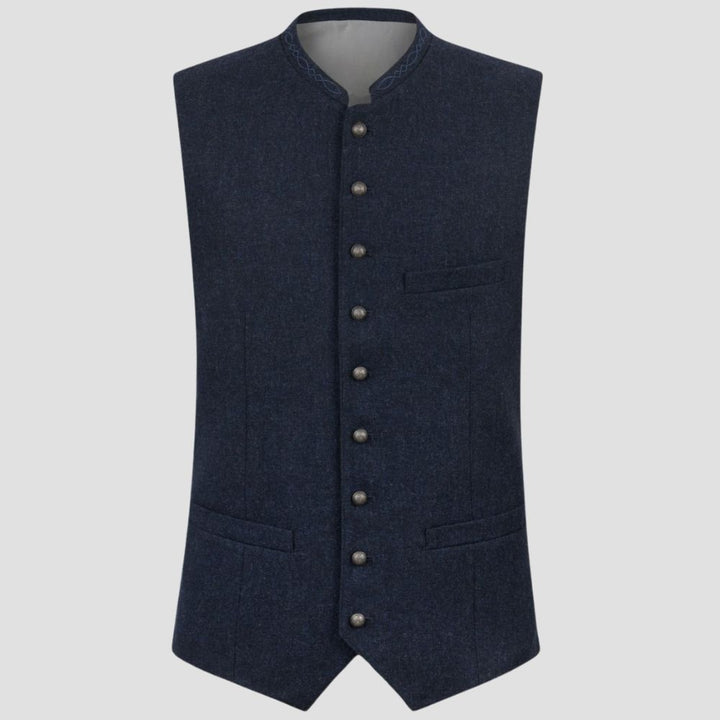 This stylish Trachten vest is a must-have for your Oktoberfest wardrobe, offering a timeless, fashionable look for cultural events.