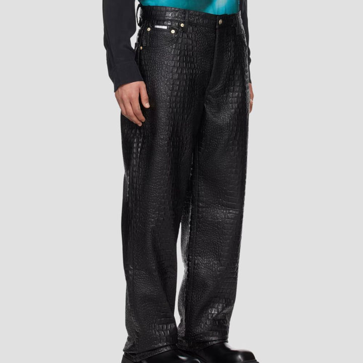 Men’s black leather pants with a crocodile-embossed design, perfect for bold fashion.