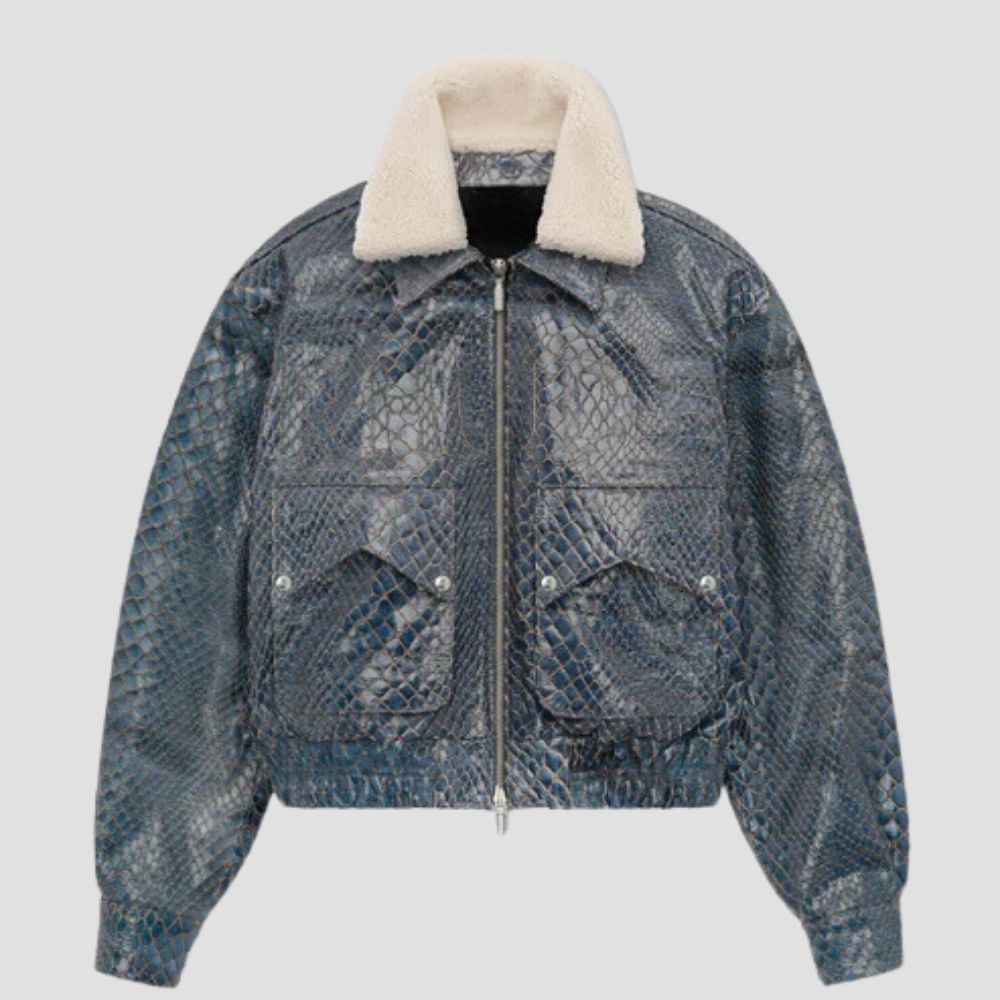 Designed for bold style enthusiasts, this snakeskin leather jacket features a premium fur collar for added sophistication.
