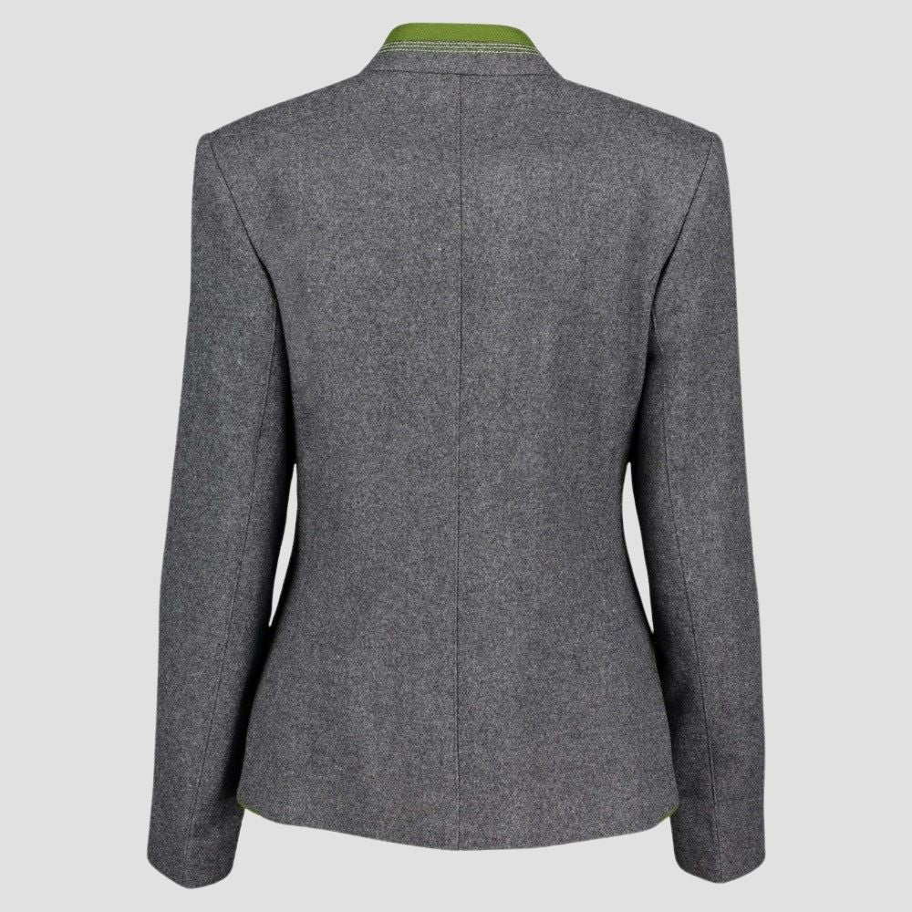  This classic women’s Trachten jacket is ideal for rustic-themed weddings. Combining timeless tradition with elegant design, it adds a perfect touch of Bavarian flair.