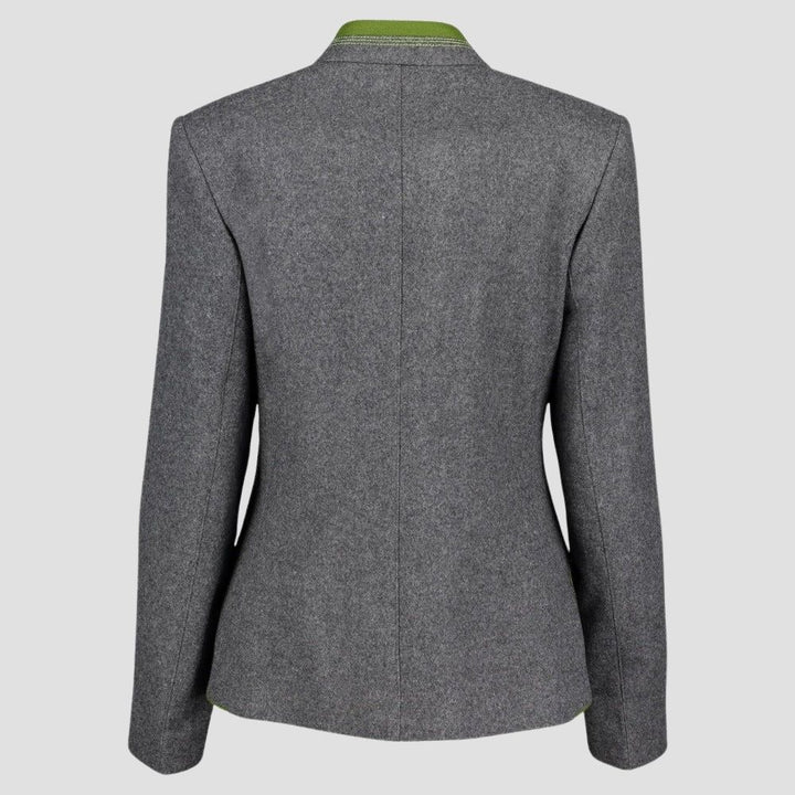  This classic women’s Trachten jacket is ideal for rustic-themed weddings. Combining timeless tradition with elegant design, it adds a perfect touch of Bavarian flair.