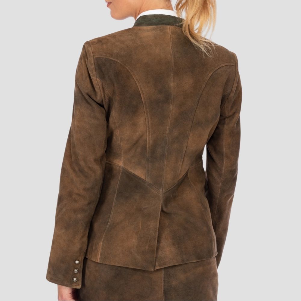 Celebrate in style with handcrafted women’s suede Trachten jackets. Combining premium craftsmanship and warmth, they’re perfect for cool Oktoberfest evenings.